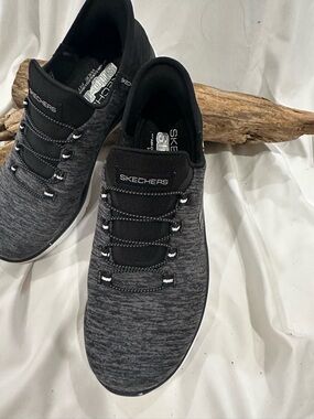 Skechers Women's Hands Free Slip in Sneakers Charcoal Black Athletic Shoes
